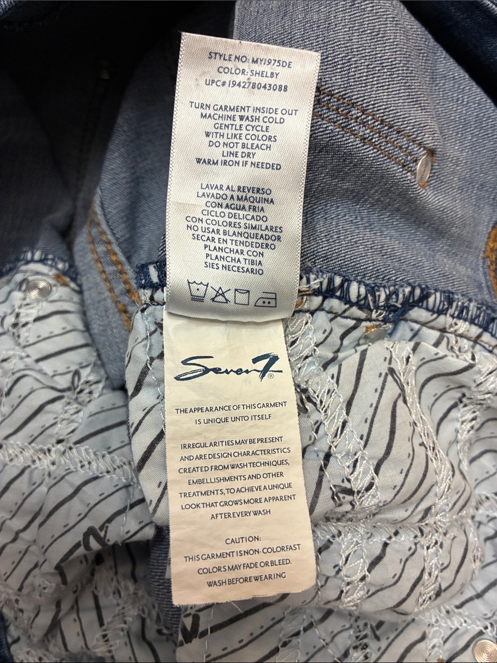 Women’s Seven7 Distressed USA Flag & Red Lace Patched Jeans, High Rise, Size 4 - Picture 14 of 16